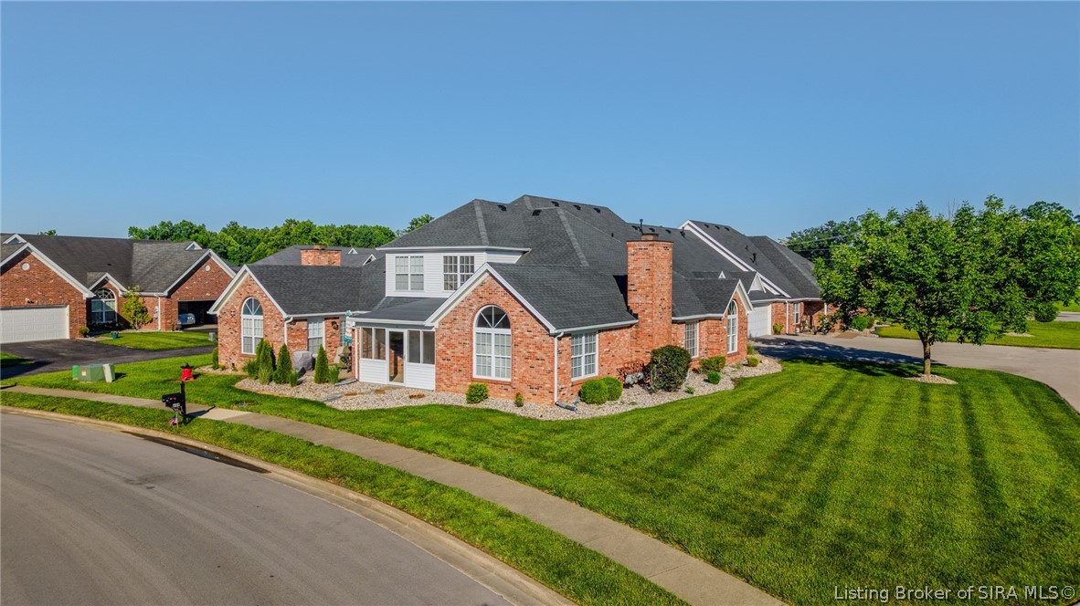 649 Kingsbury Court — photo