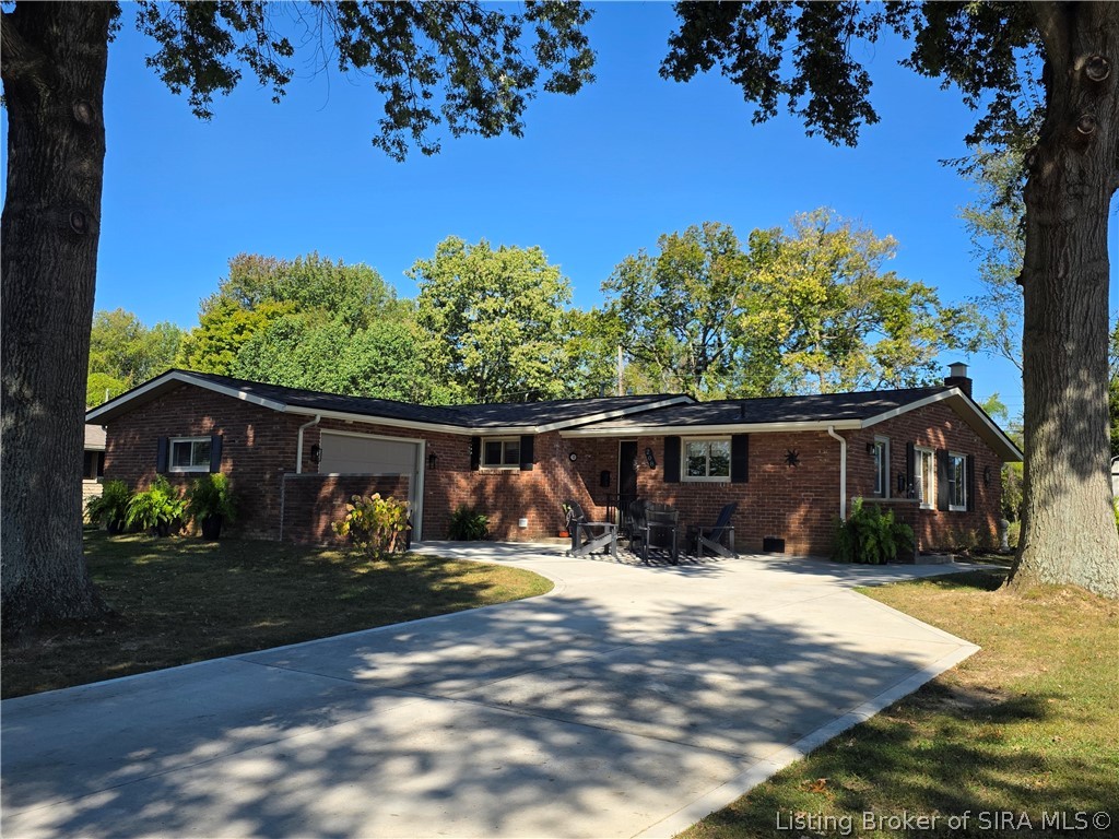 208 Wildwood Drive — photo