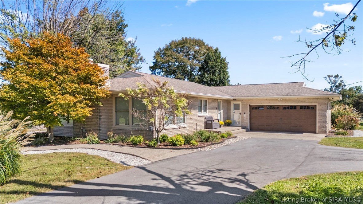 5702 N 450 W — photo