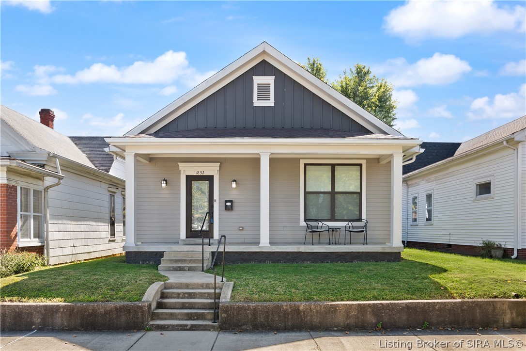 1832 E Elm Street — photo