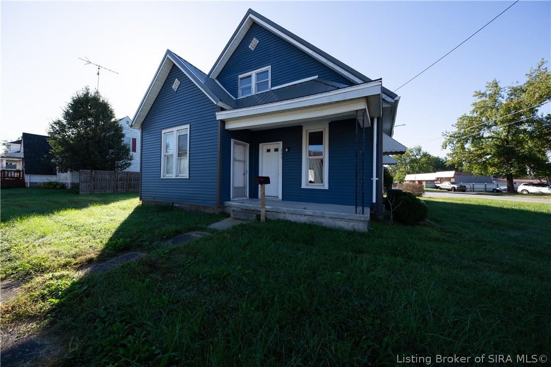 203 Moore Street — photo