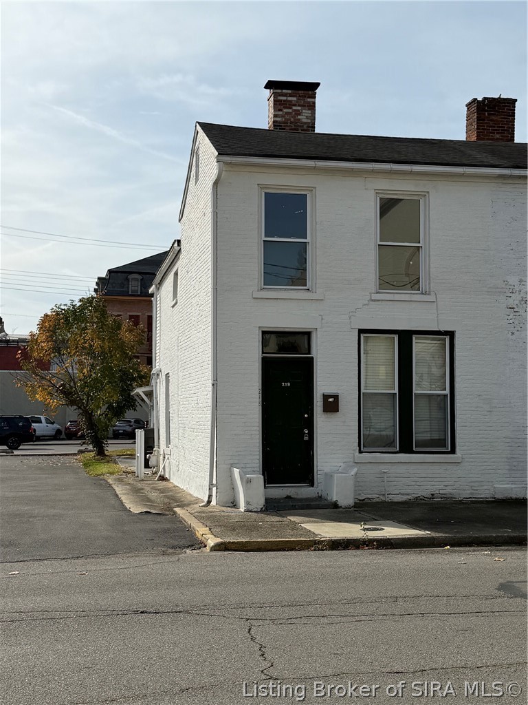 218 E Third Street — photo