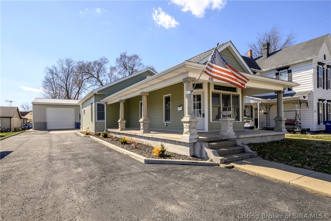 616 E Utica Street — photo