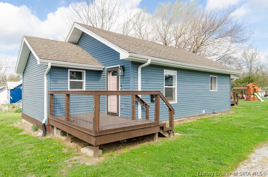 1005 W Bristol Street — photo