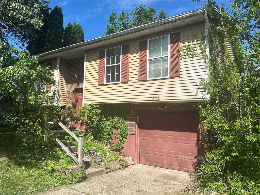 202 Bates Drive — photo