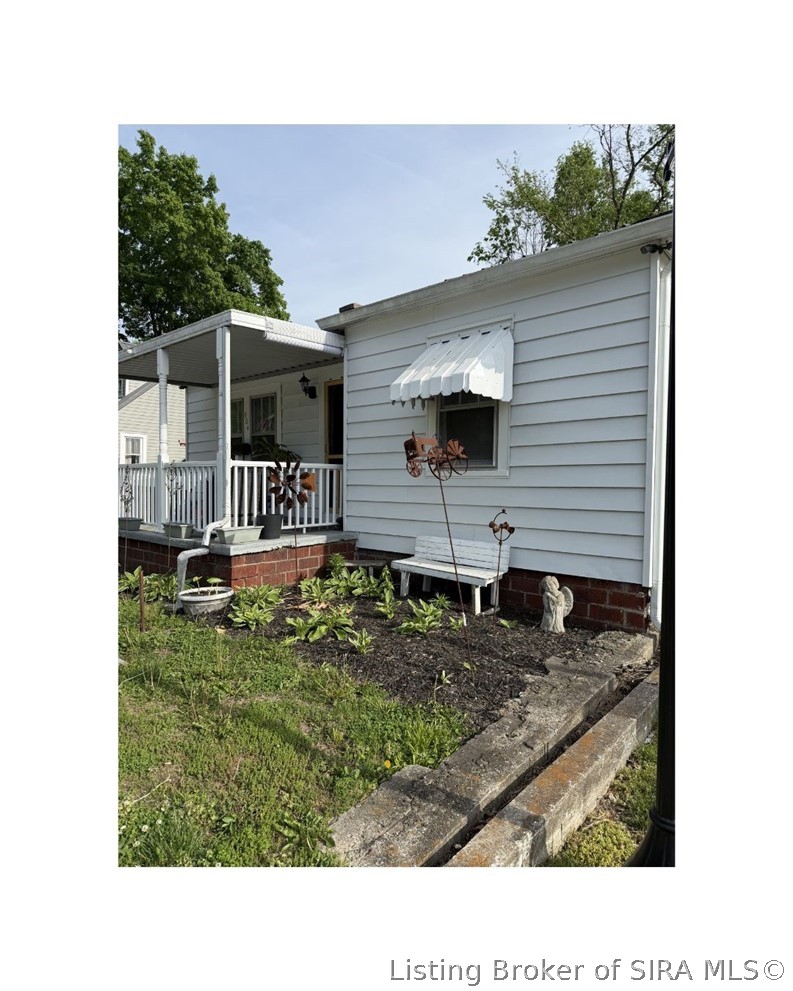 904 E Second Street — photo
