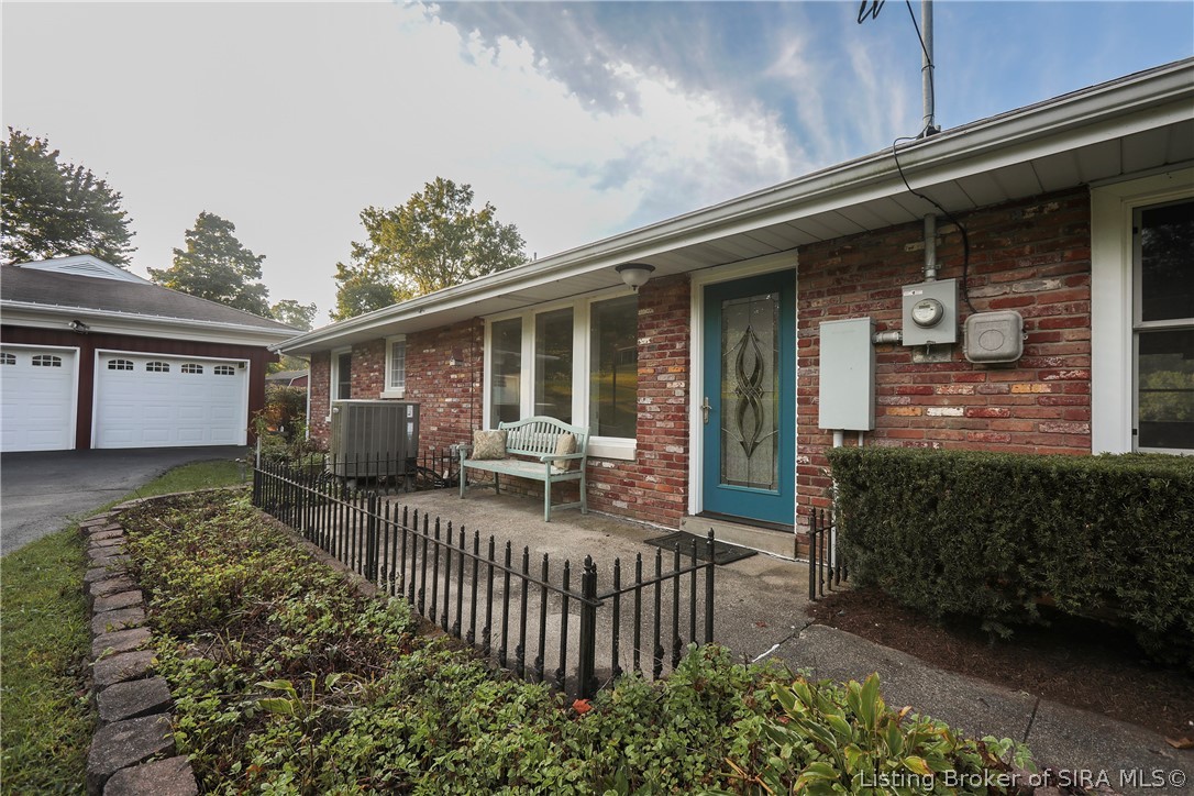 4630 Lakeview Drive, Floyds Knobs, IN 47119 — photo 3