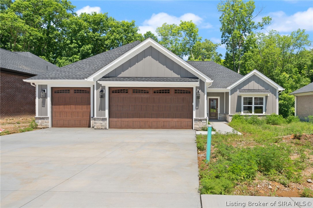 826 Kings Court — photo