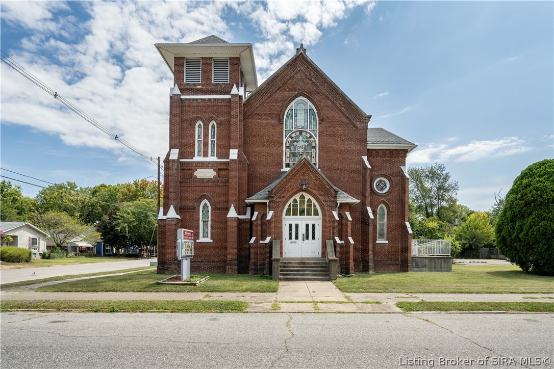 426 E Maple Street — photo