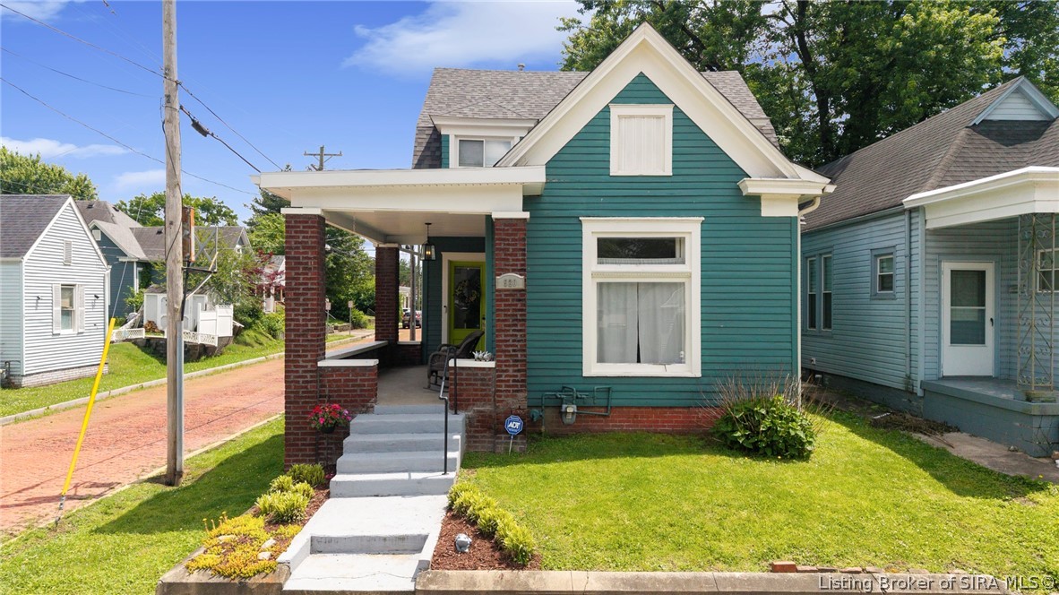 520 E Elm Street — photo