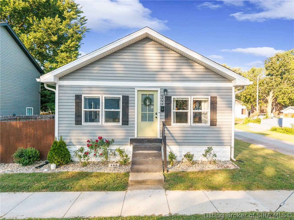 902 Mechanic Street — photo