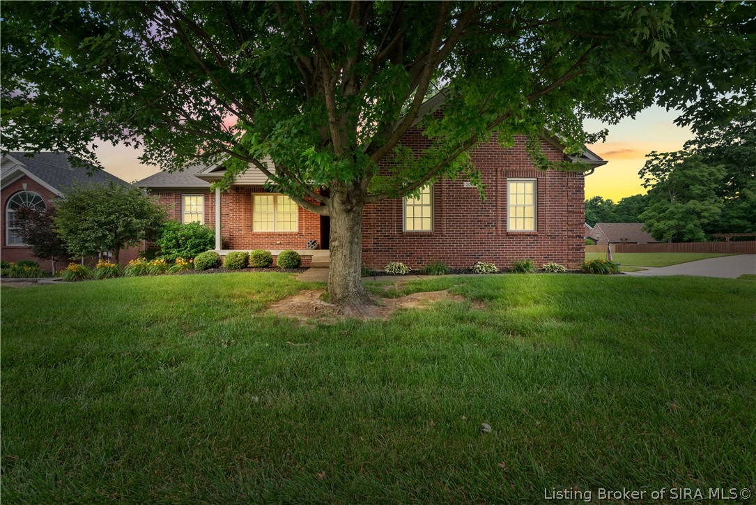 2000 Sterling Oaks Drive — photo