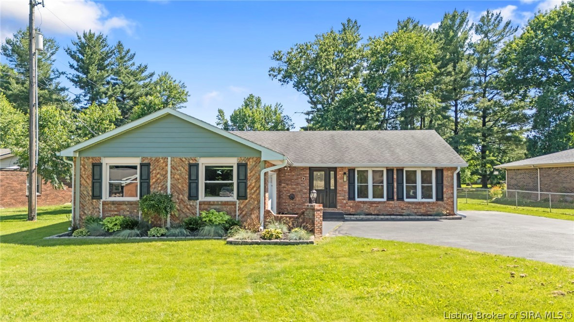 2037 Ridgewood Drive — photo