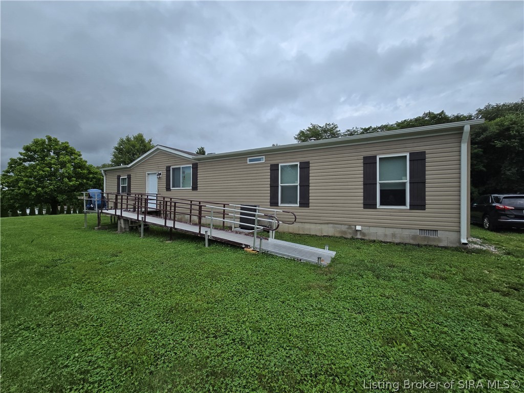 3028 S Middle Fork Lane — photo