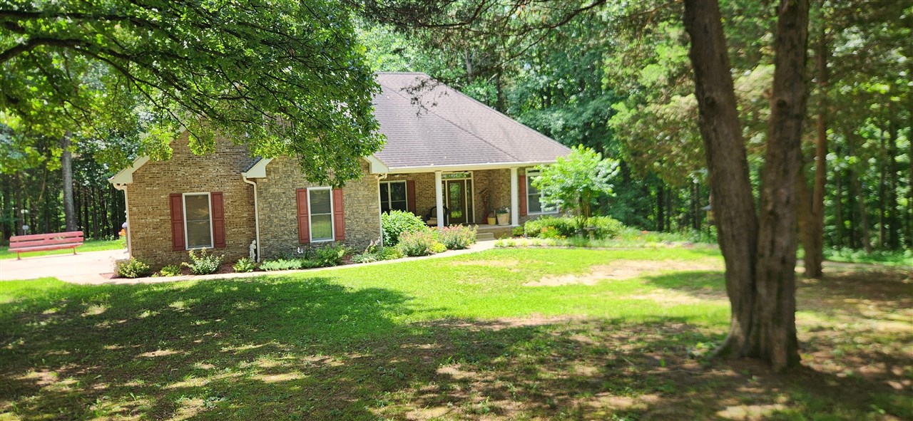 5125 Halifax Road — photo