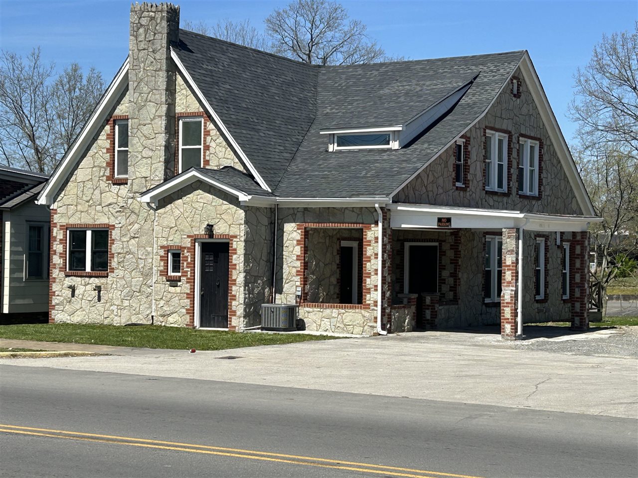 507 E Main Street — photo