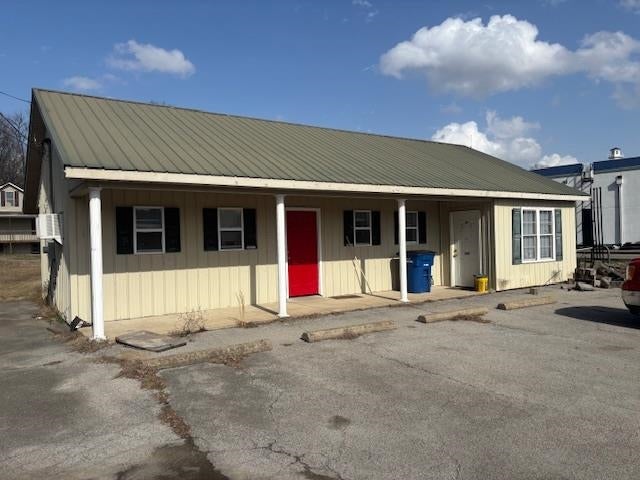 1418 W Reservoir Drive — photo