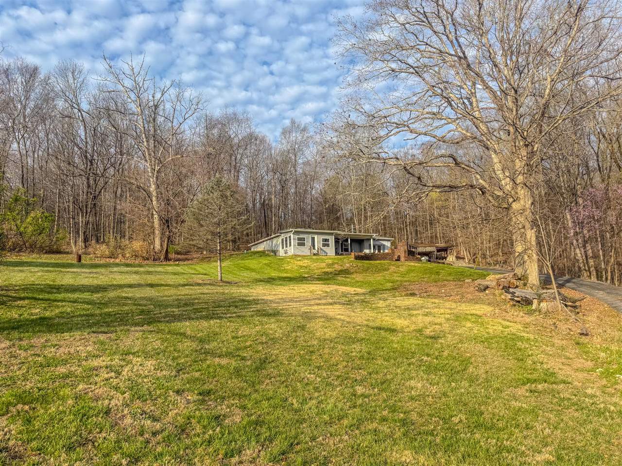 3425 Glen Lily Road — photo