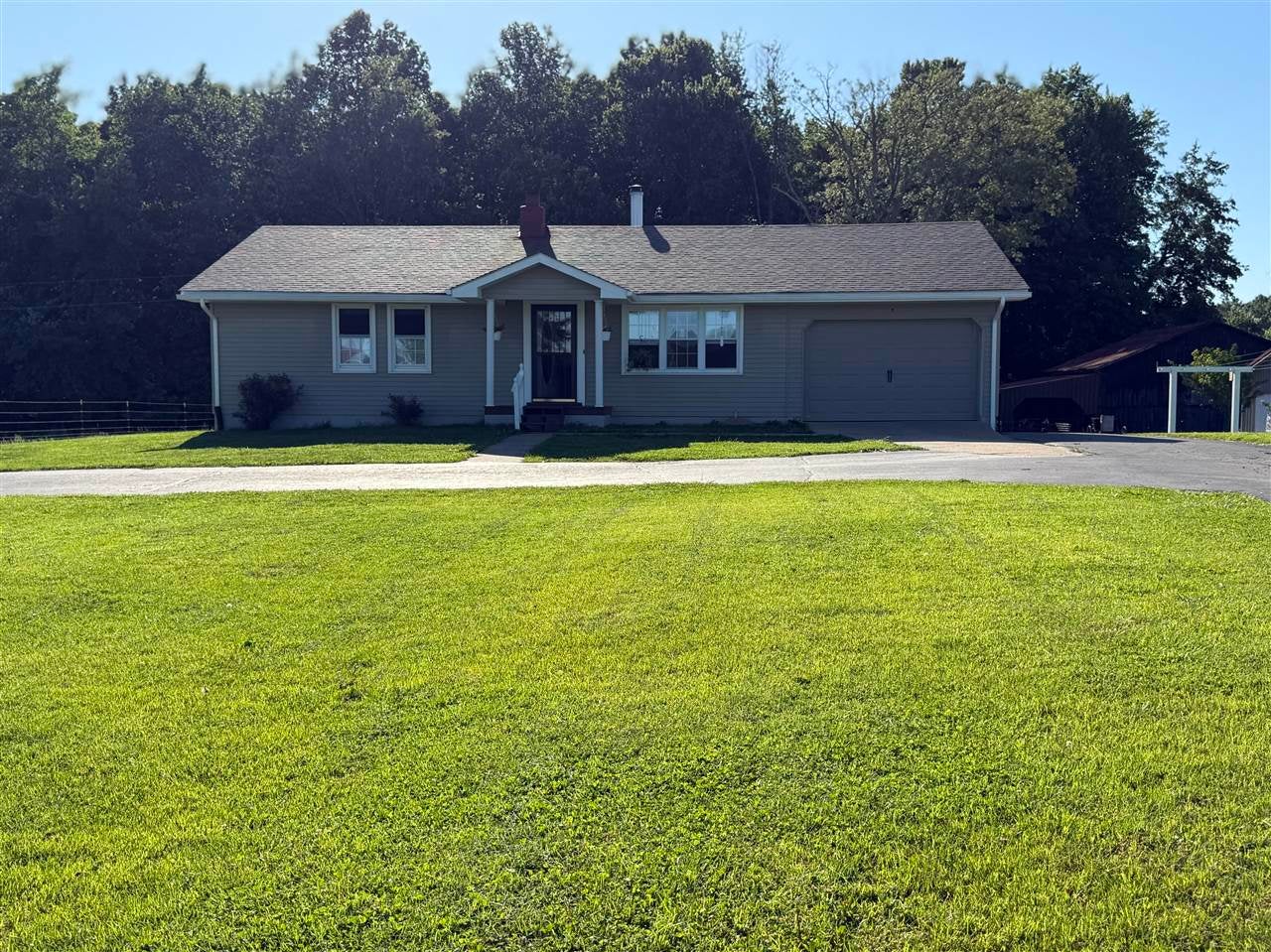 10219 Caneyville Road — photo