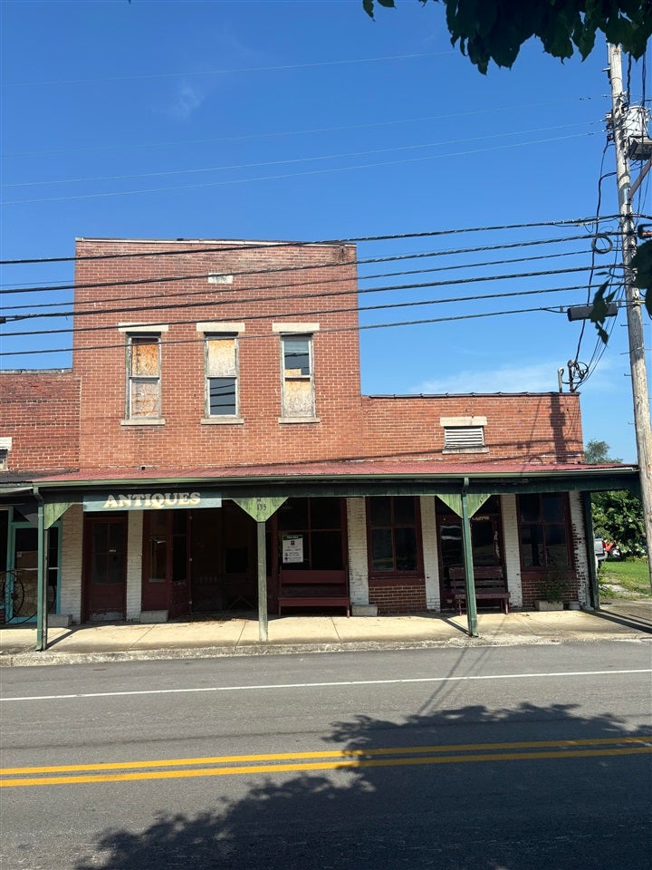 135 N Main Street — photo