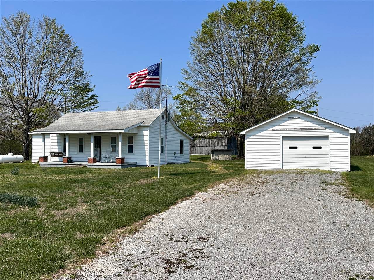 1474 Crow Road — photo