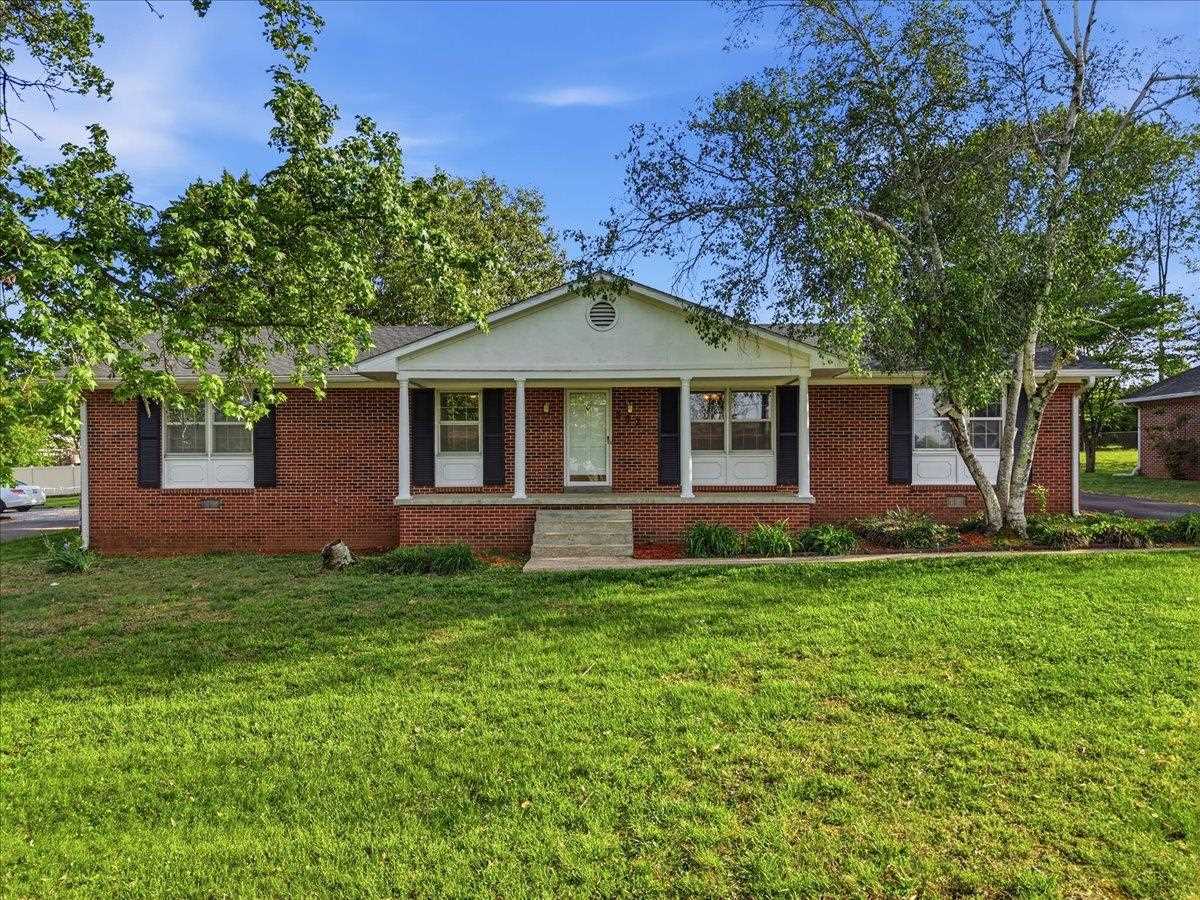 507 Meadowlawn Drive — photo
