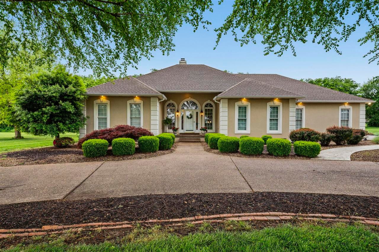 148 Keeneland Court — photo