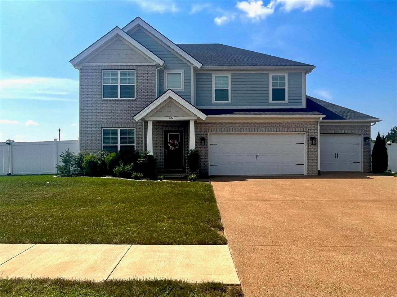 1154 Yorktown Lane — photo