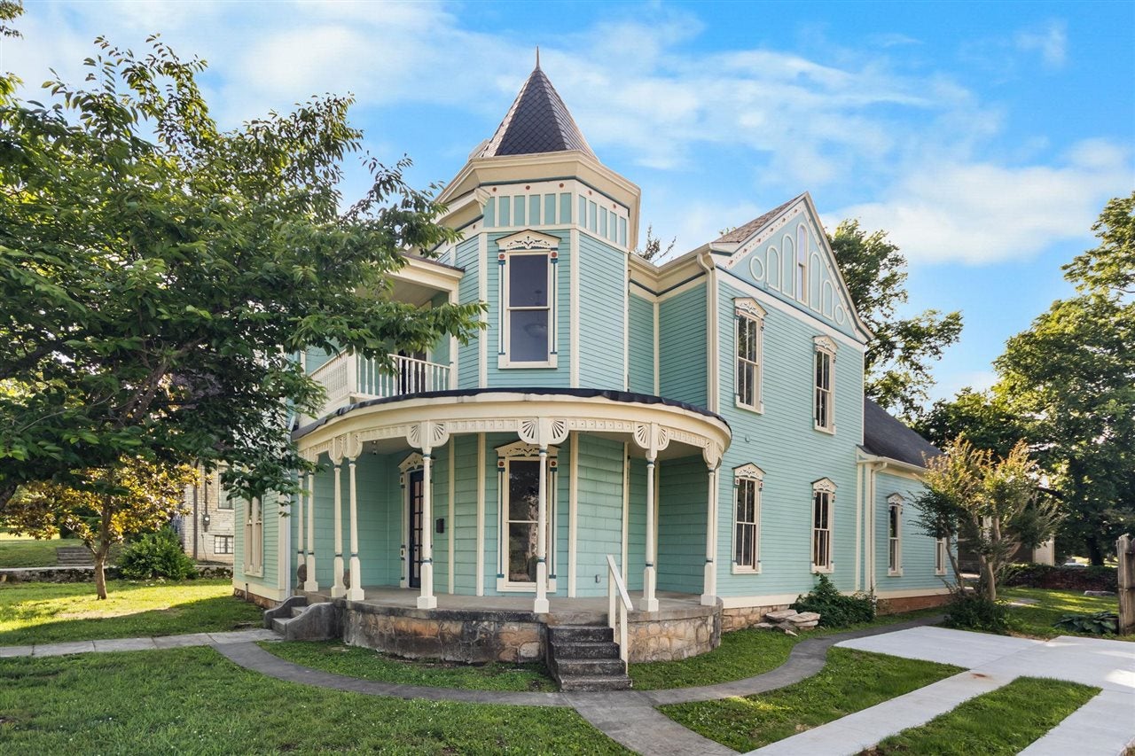1327 State Street — photo