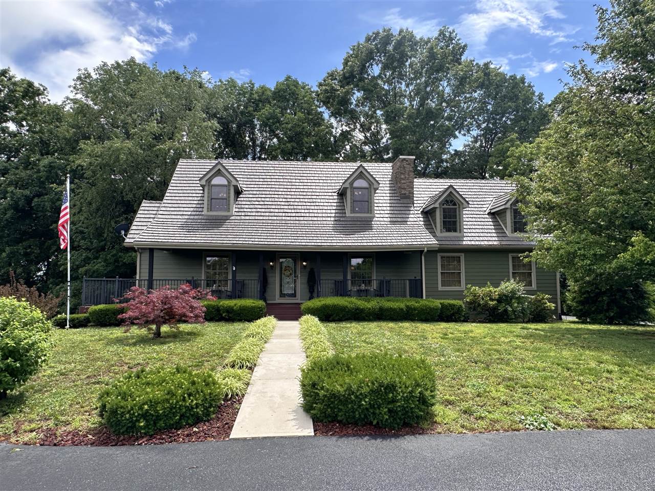 211 Indian Point Road — photo