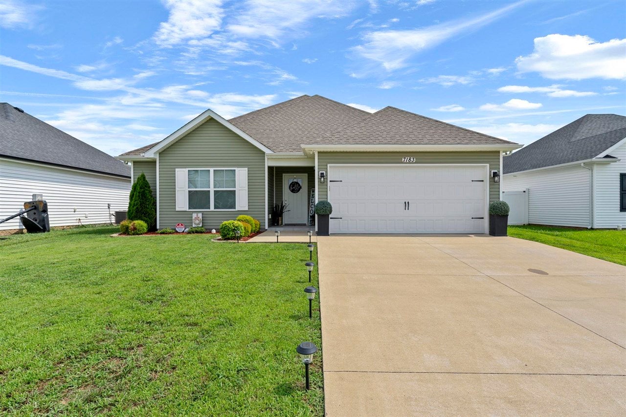 7183 Seagraves Court — photo