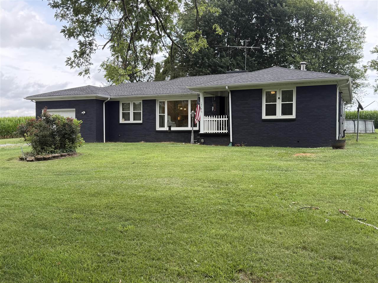 1576 Lake Springs Road — photo