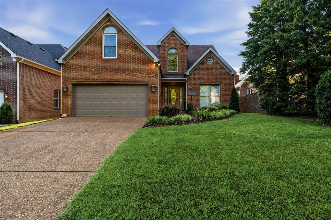 1055 St Andrews Circle — photo