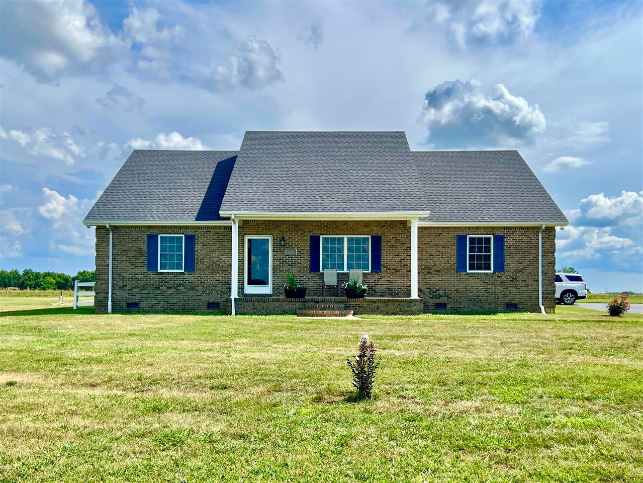 1513 Charlie Butts Road — photo