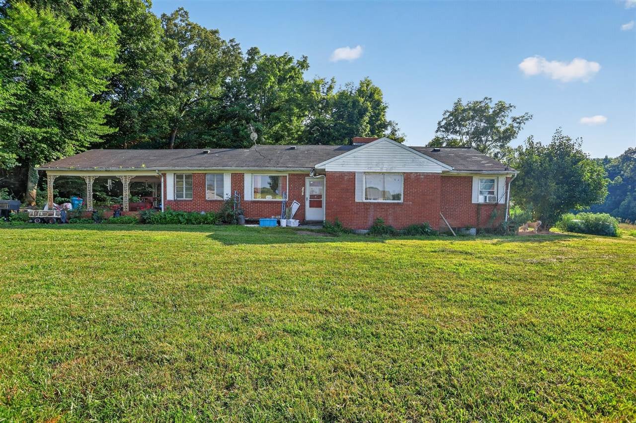 5497 Austin Tracy Road — photo