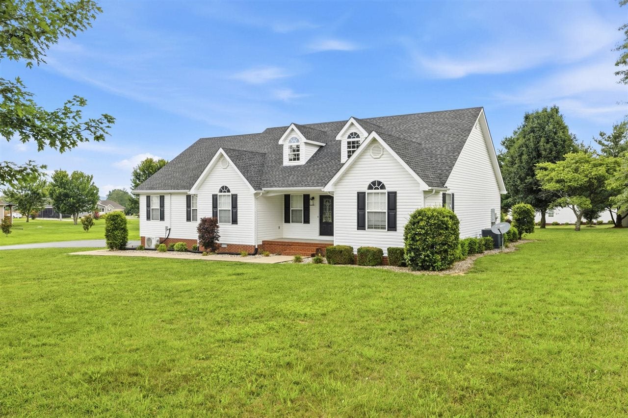 2368 Noah Bledsoe Road — photo