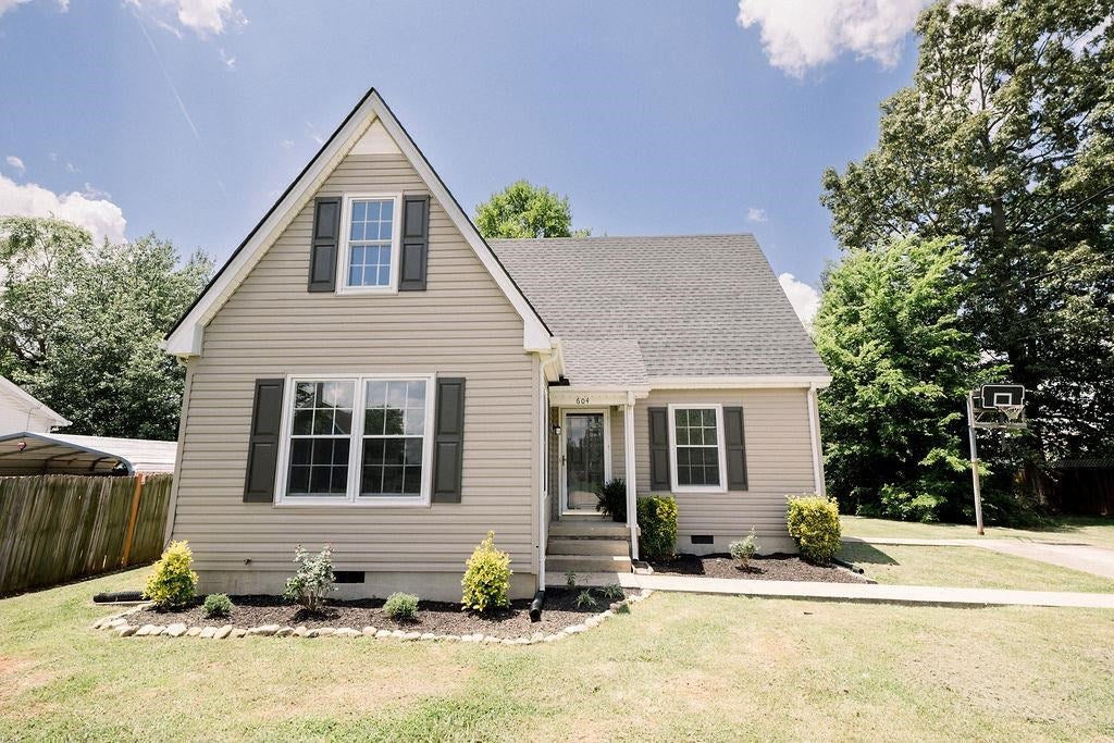 604 Wittland Drive — photo