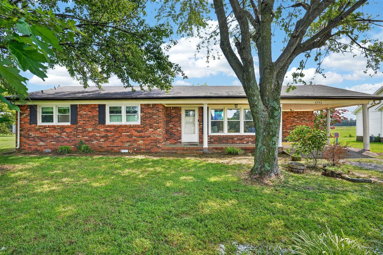 4702 Lewisburg Road — photo