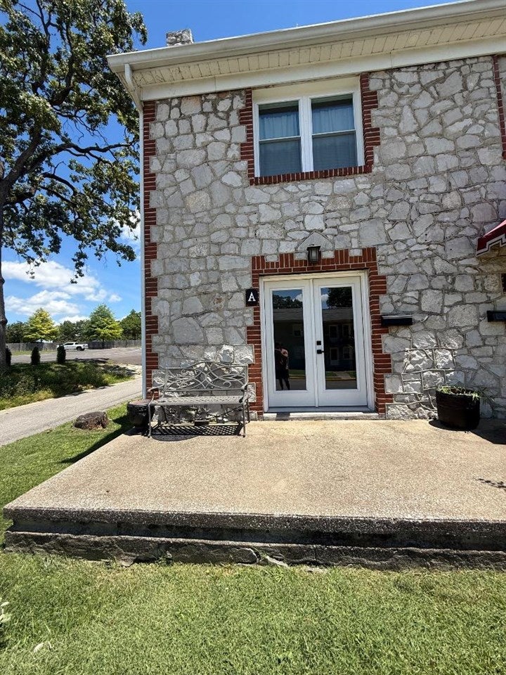 610 Unit a Cabell Drive — photo