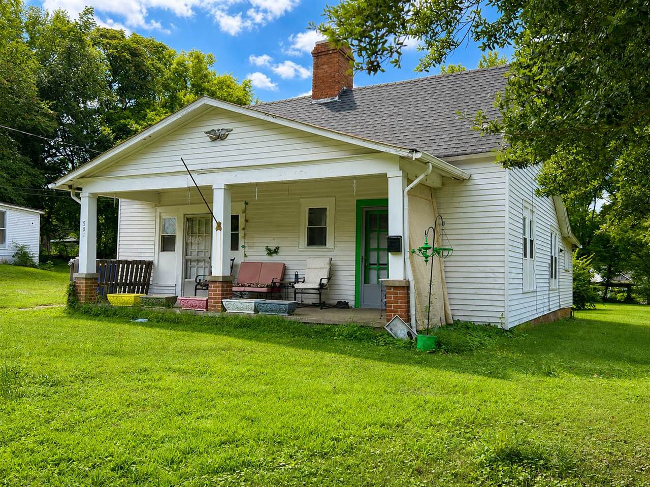 501 E Madison Street — photo