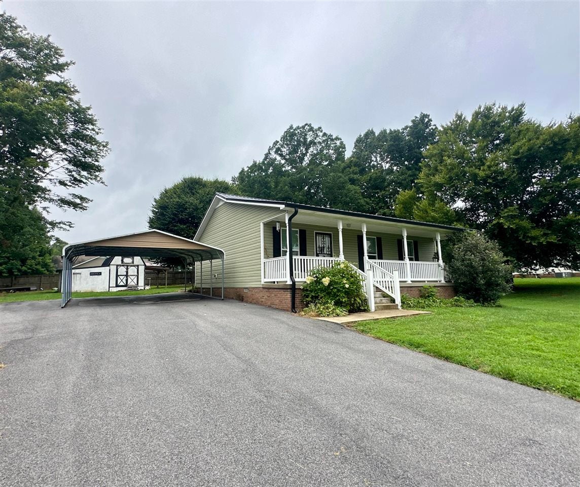 57 Matt Drive — photo