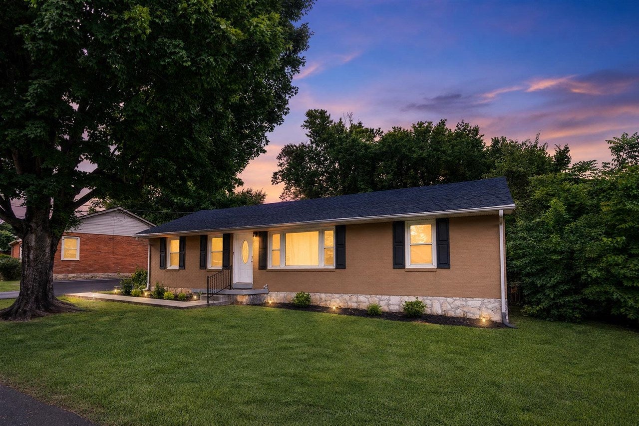 1424 Longview Drive — photo