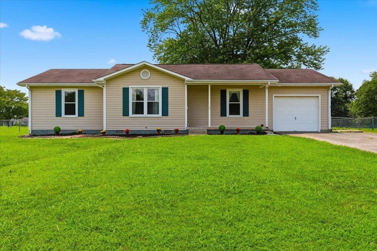 43 Colin Powell Court — photo