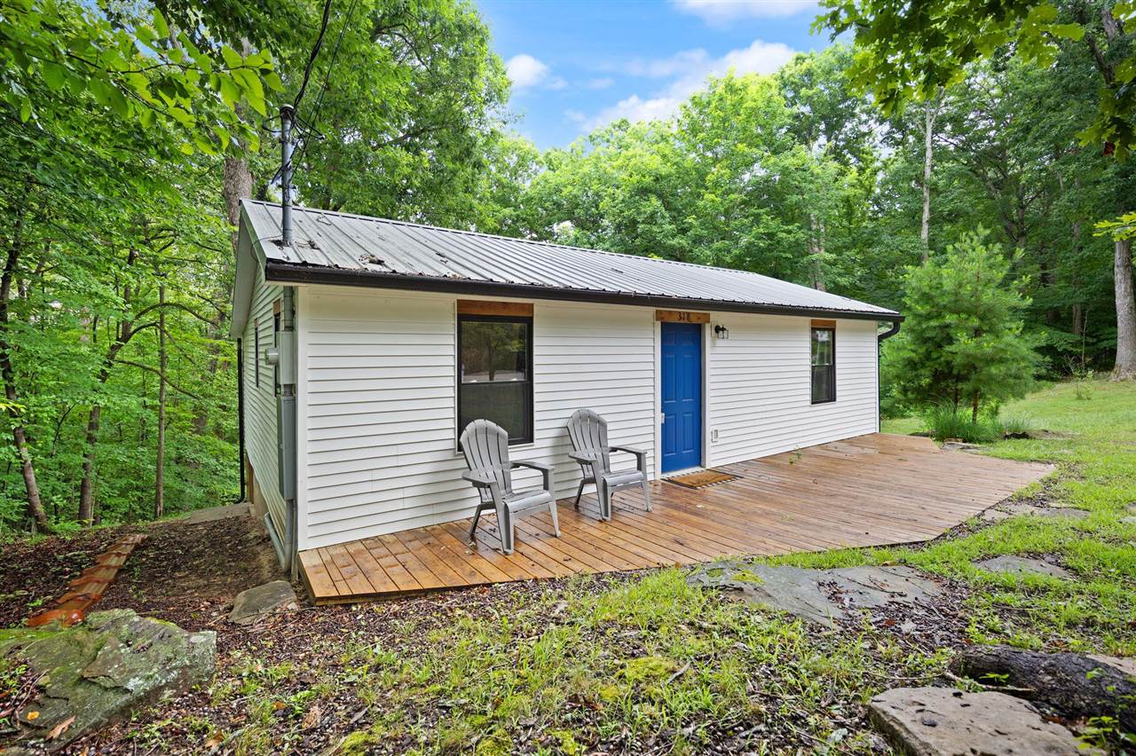 318 Woodland Drive — photo
