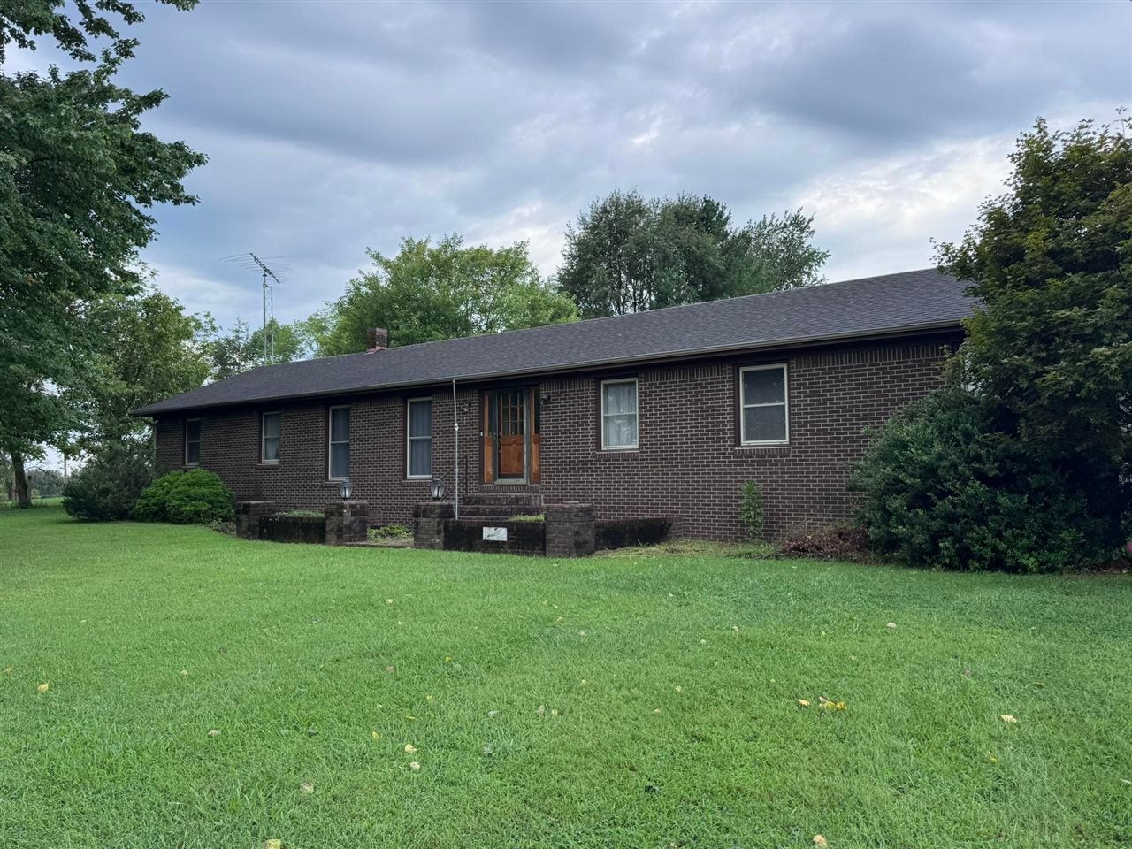 2733 Old Munfordville Road — photo