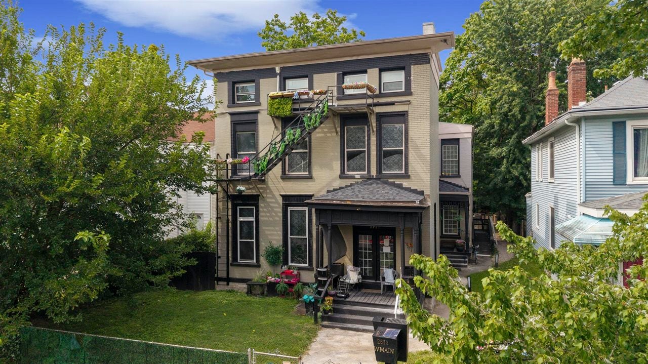 2613 W Main Street — photo
