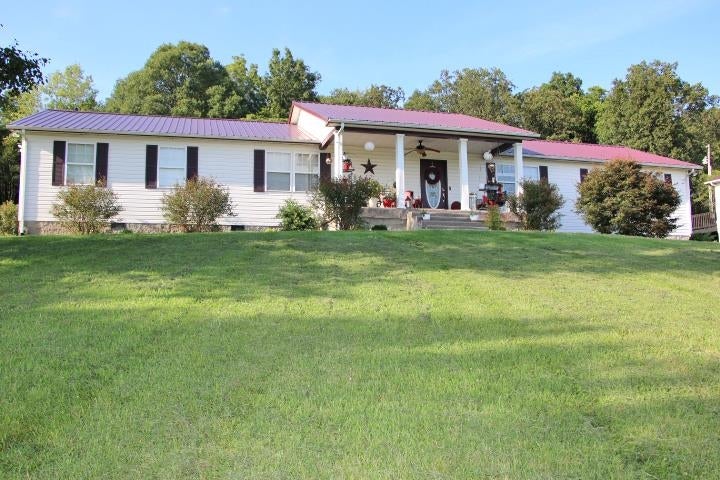 2076 Charlie Moran Highway — photo