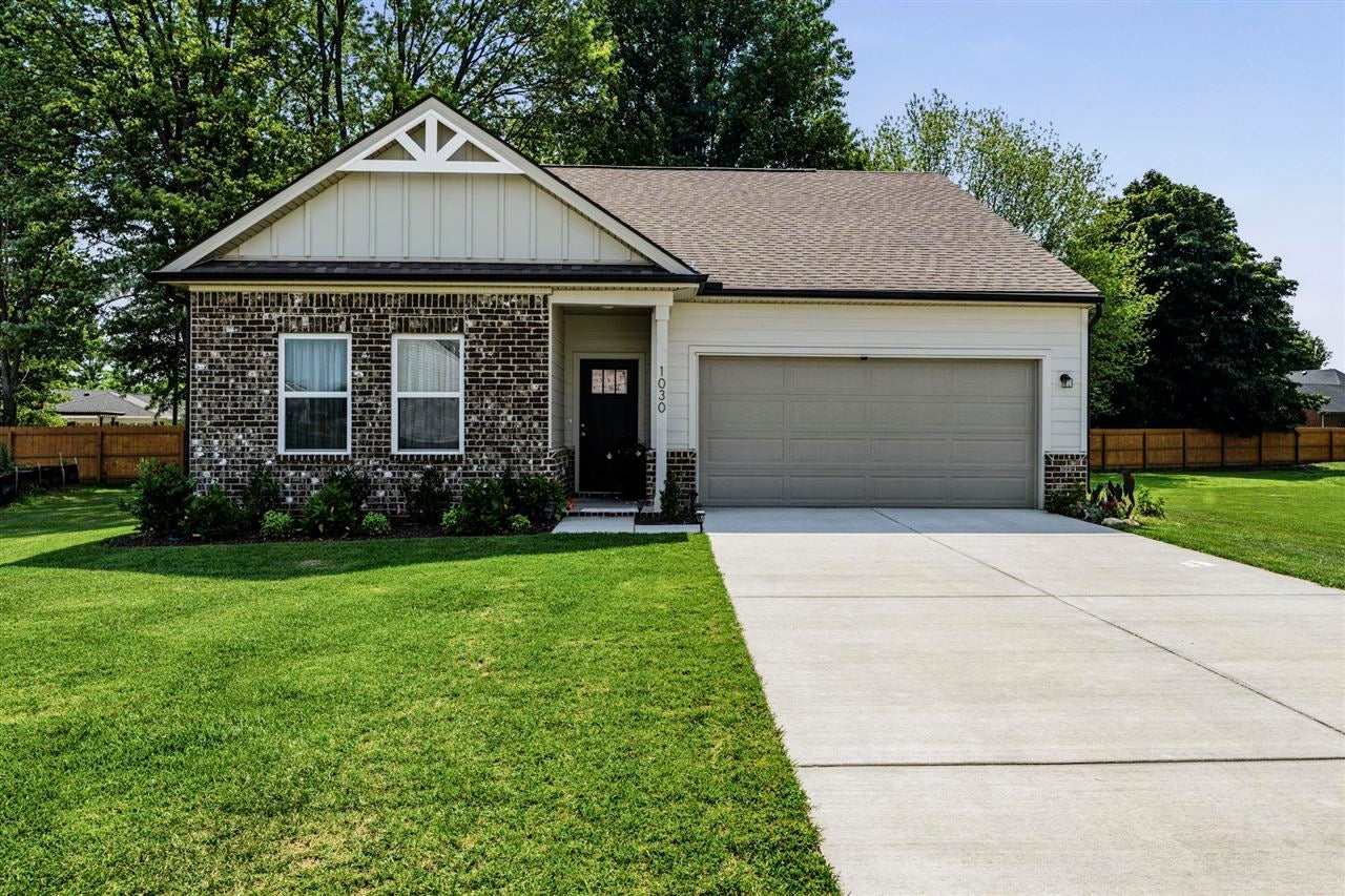 1030 Kennedy Lane — photo