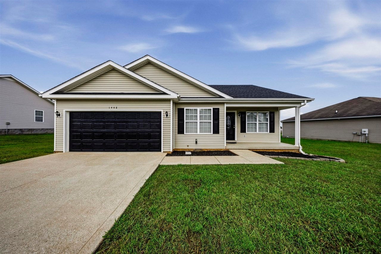 1448 Calgary Way — photo