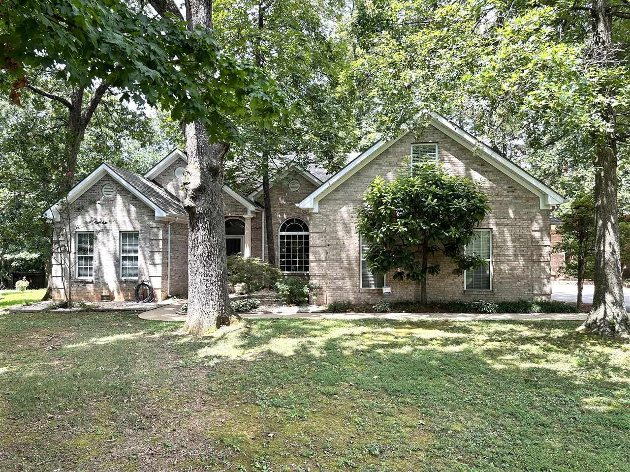 3378 Red Oak Court — photo